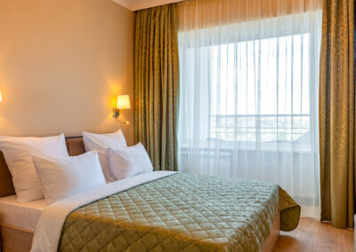 Номер «Комфорт» 1 комнатный 1 категории в корпусе №2 санатория «им.Горького» в г. Кисловодске - фотография