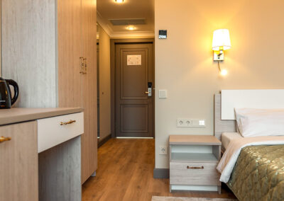 Номер «Стандарт» 1 местный 1 категории в корпусе №2 санатория «им.Горького» в г. Кисловодске - фотография