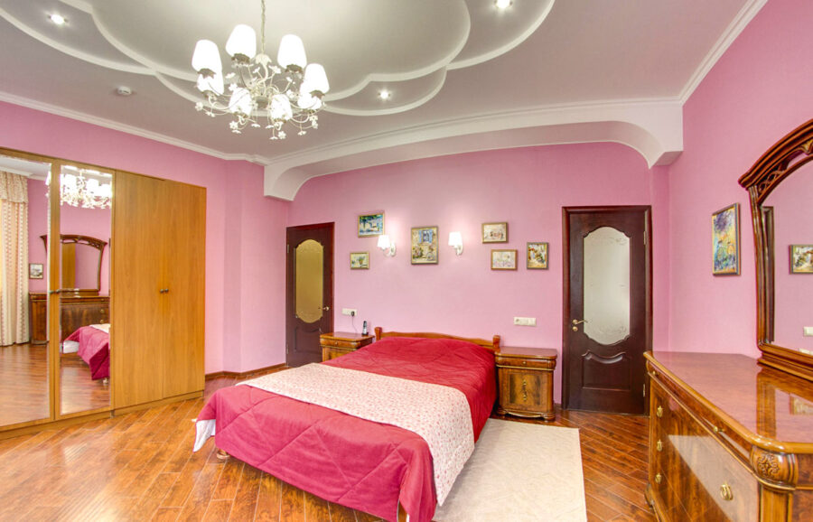 Номер «Сюит» в корпусе №1 санатория «им.Горького» в г. Кисловодске - фотография