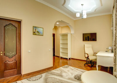 Номер «Сюит» в корпусе №1 санатория «им.Горького» в г. Кисловодске - фотография