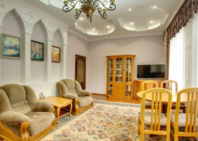 Номер «Сюит» в корпусе №1 санатория «им.Горького» в г. Кисловодске - фотография