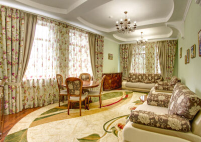 Номер «Сюит» в корпусе №1 санатория «им.Горького» в г. Кисловодске - фотография