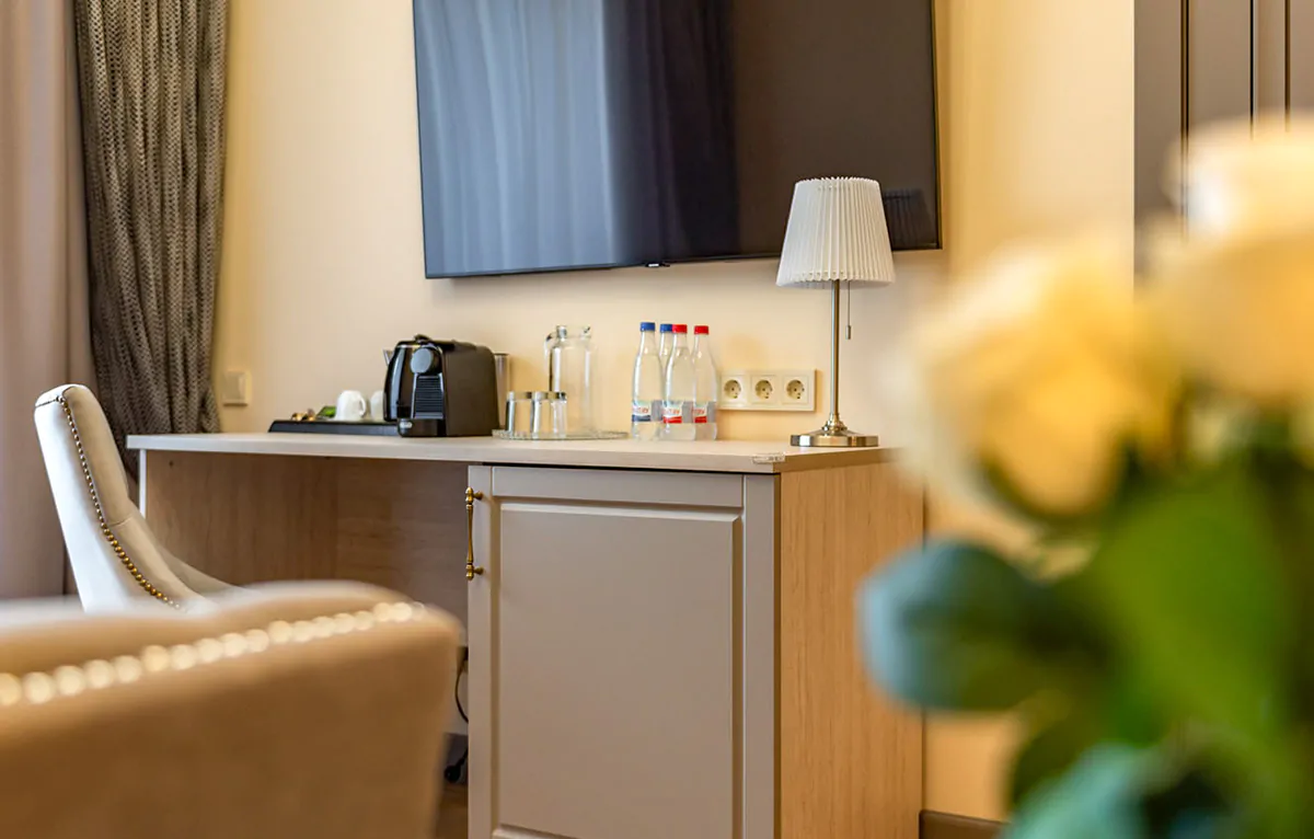 Номер «Люкс» 2 комнатный в корпусе №2 санатория «им.Горького» в г. Кисловодске - фотография