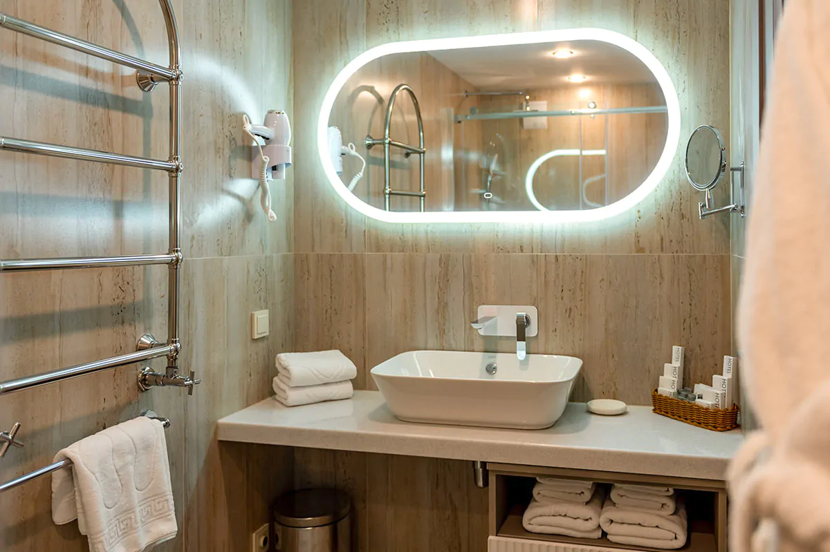 Номер «Люкс» 2 комнатный в корпусе №2 санатория «им.Горького» в г. Кисловодске - фотография