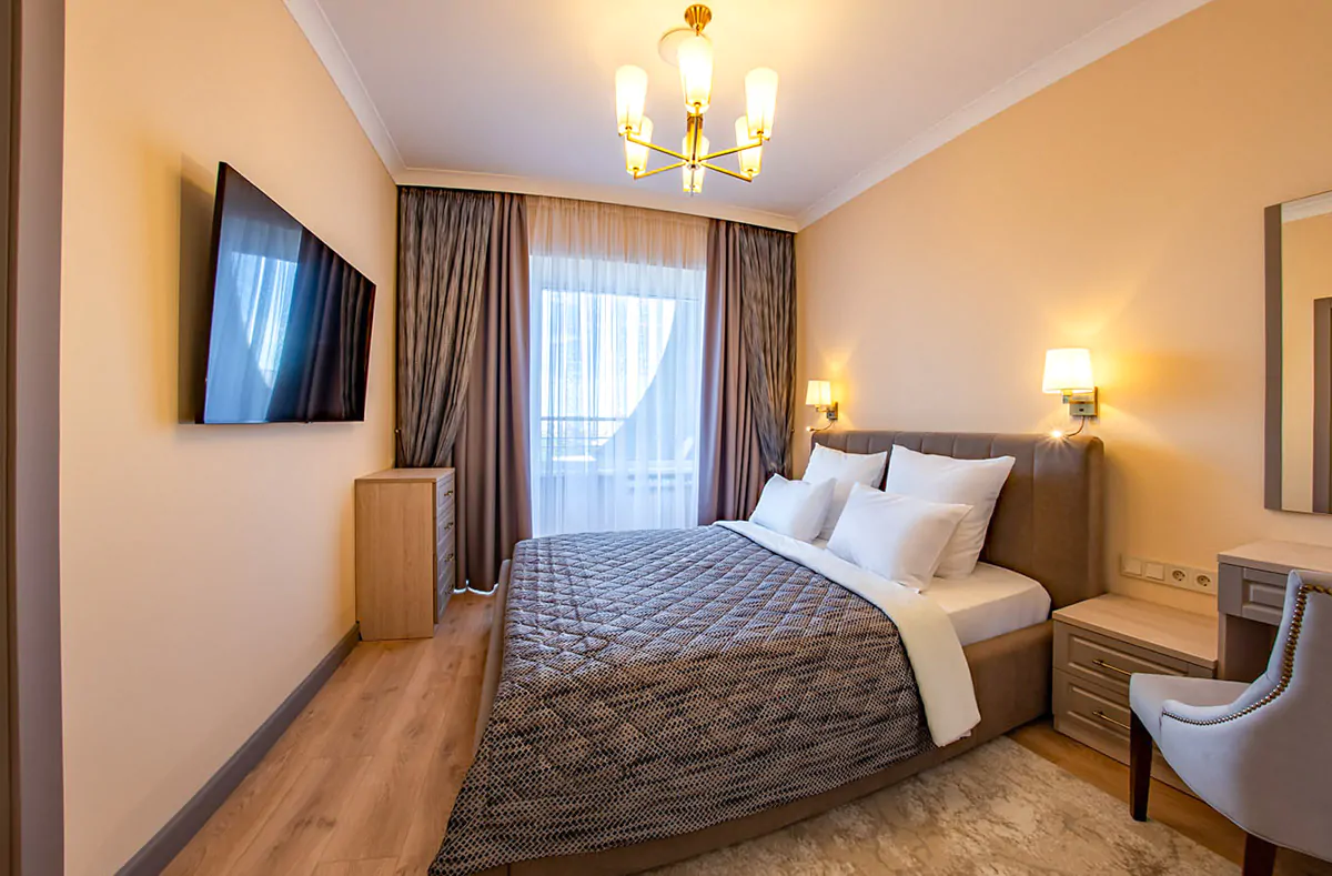 Номер «Люкс» 2 комнатный в корпусе №2 санатория «им.Горького» в г. Кисловодске - фотография