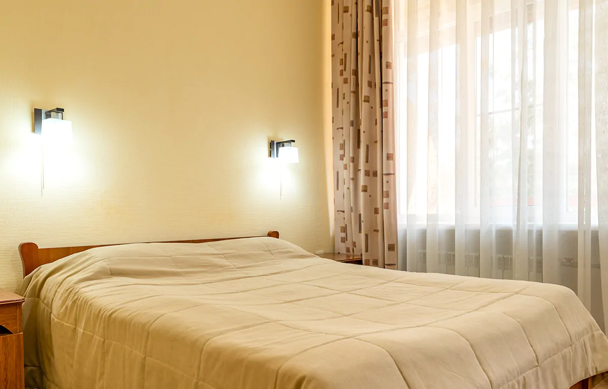 Номер «Семейный» 1 комнатный 1 категории в корпусе №1 санатория «им.Горького» в г. Кисловодске - фотография