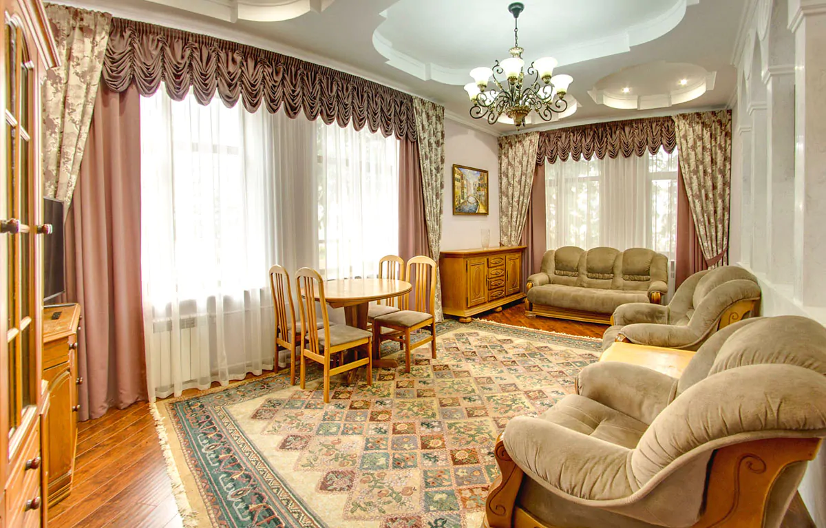 Номер «Сюит» в корпусе №1 санатория «им.Горького» в г. Кисловодске - фотография