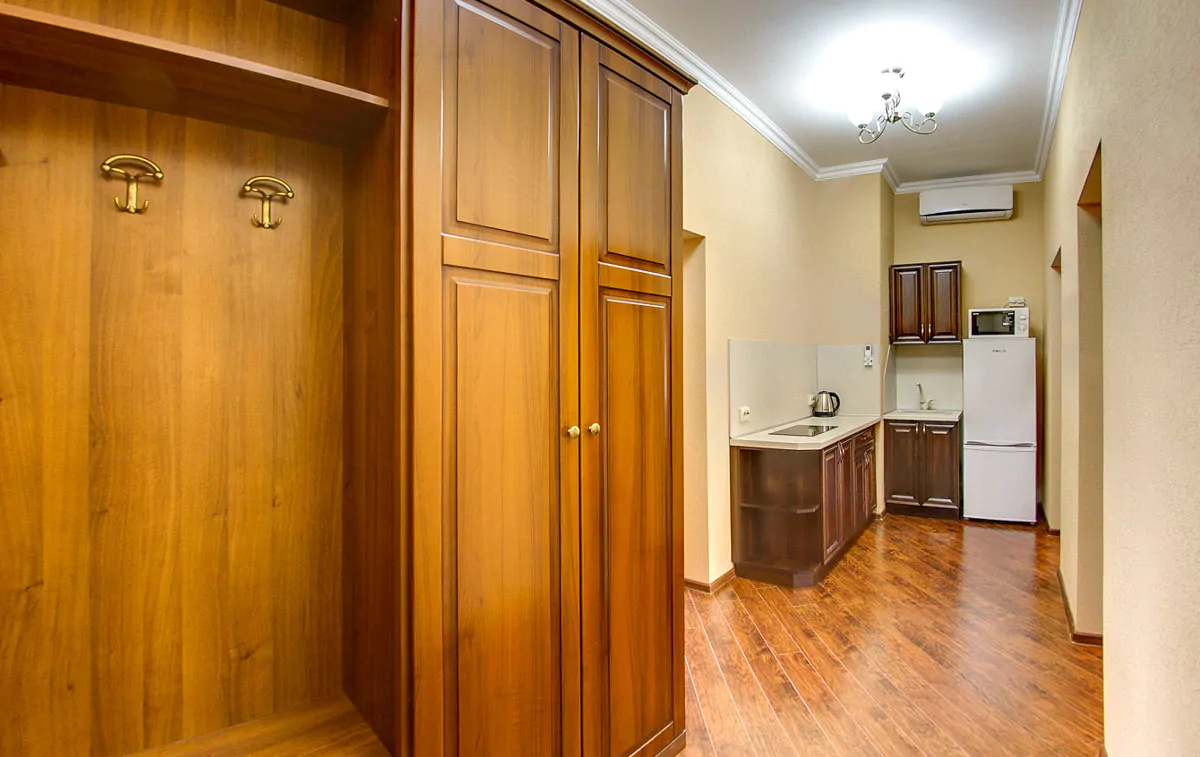 Номер «Сюит» в корпусе №1 санатория «им.Горького» в г. Кисловодске - фотография