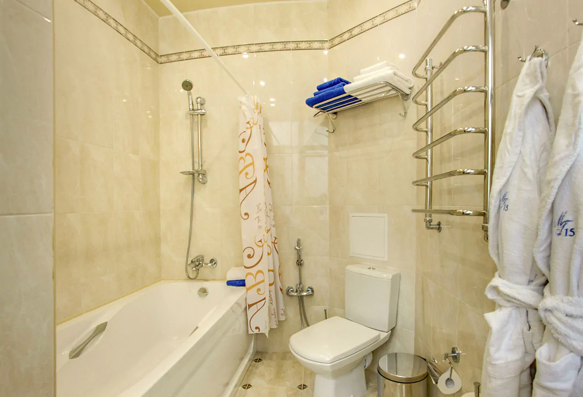 Номер «Сюит» в корпусе №1 санатория «им.Горького» в г. Кисловодске - фотография