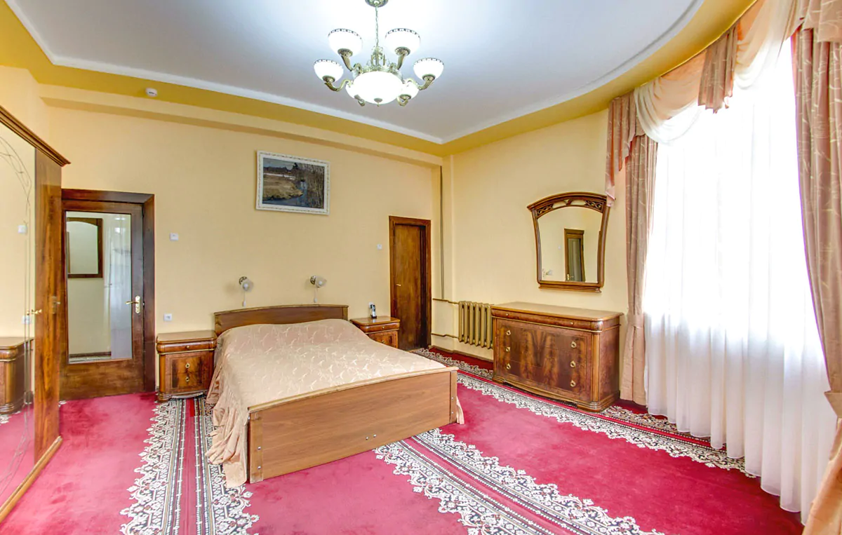 Номер «Улучшенный» 2 комнатный 1 категории в корпусе №1 санатория «им.Горького» в г. Кисловодске - фотография